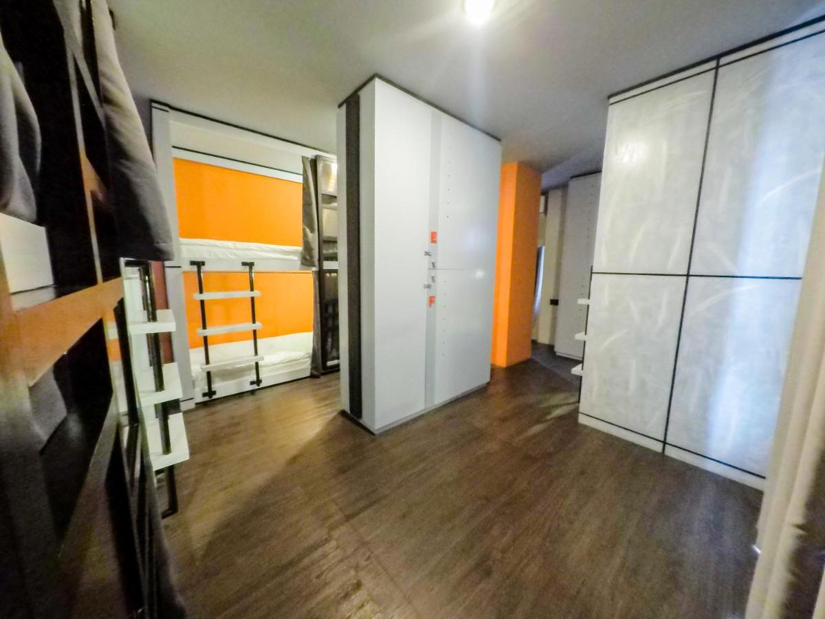 Abraham Manila - Located In Central Makati (Adults Only) Makati City Eksteriør bilde